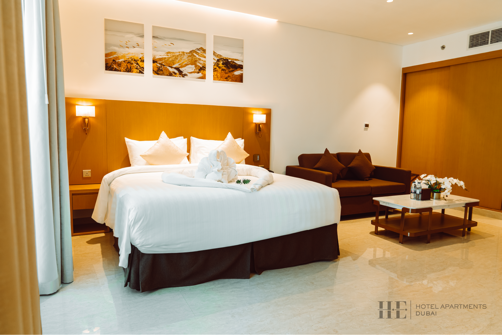He-hotel-studio-2-1