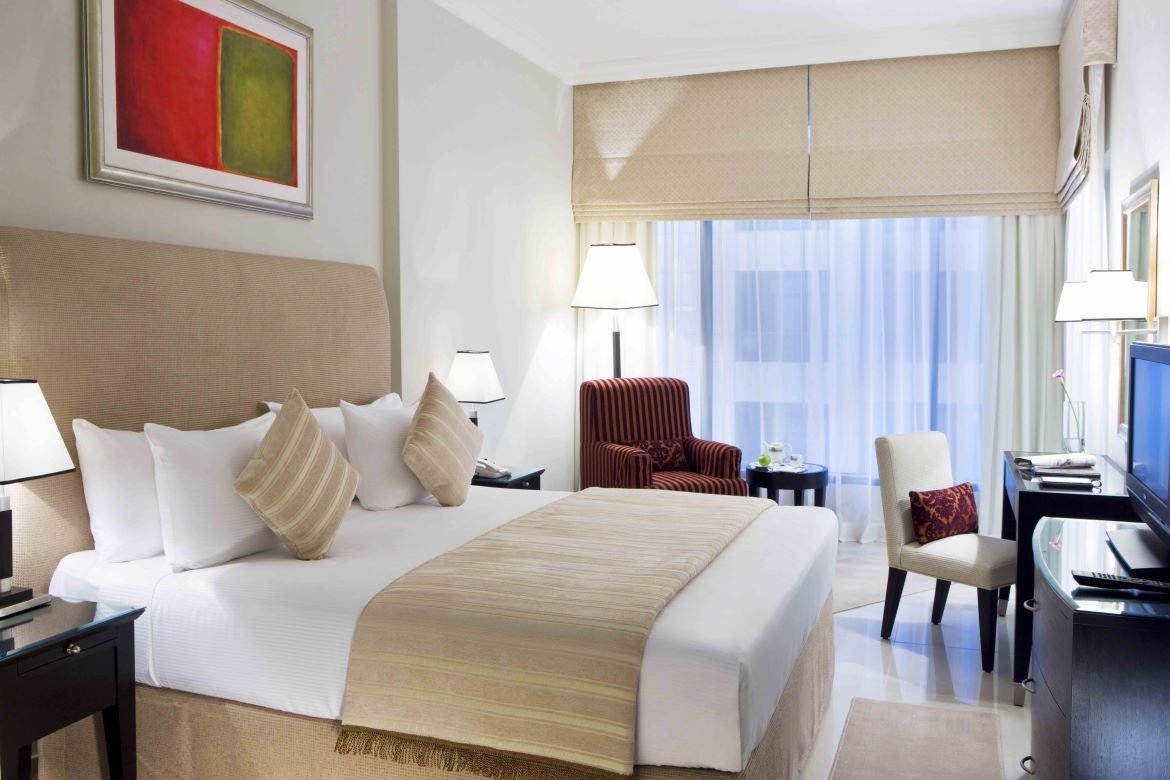 MERCURE-DUBAI-Bedroom-resized-photo-1