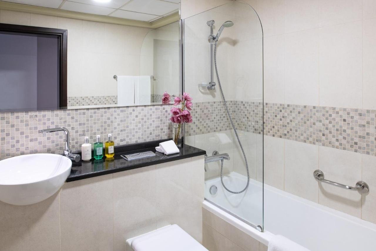 C-bathroom