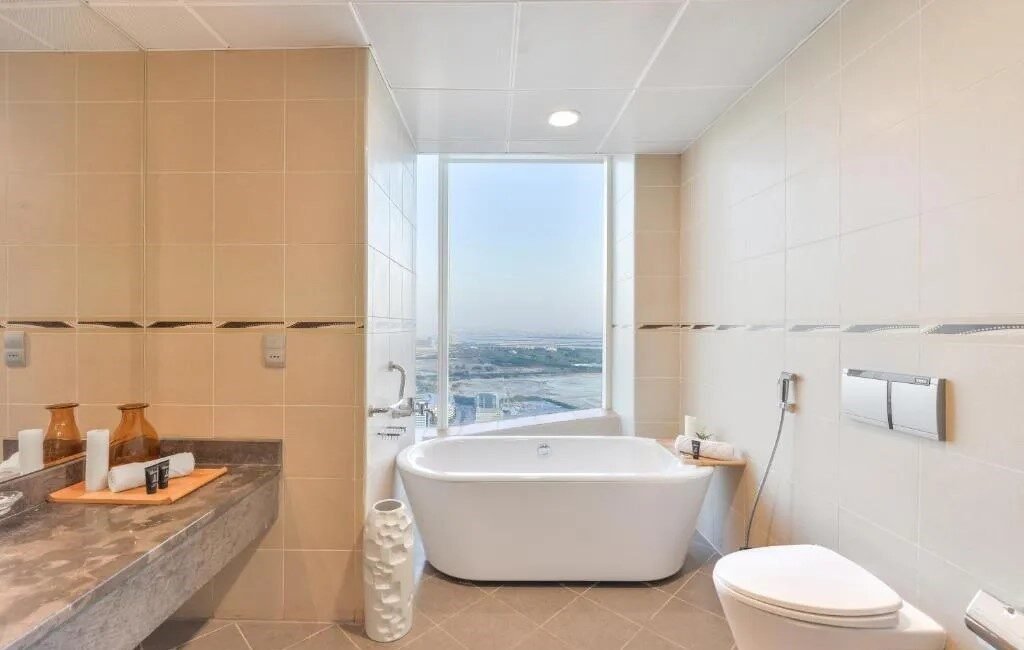 Nassima-3-bhk-main-bathroom